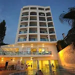 Coastlight מלון 4*