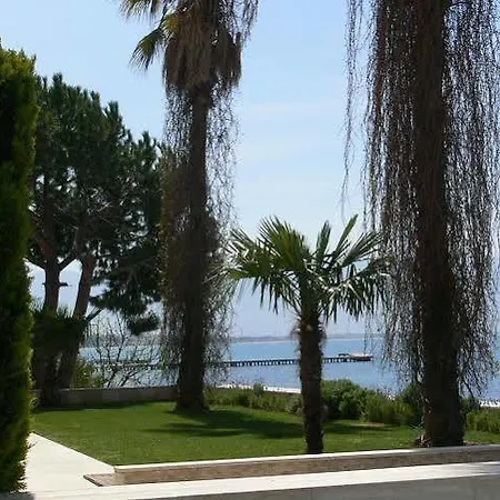 Coastlight Hotel